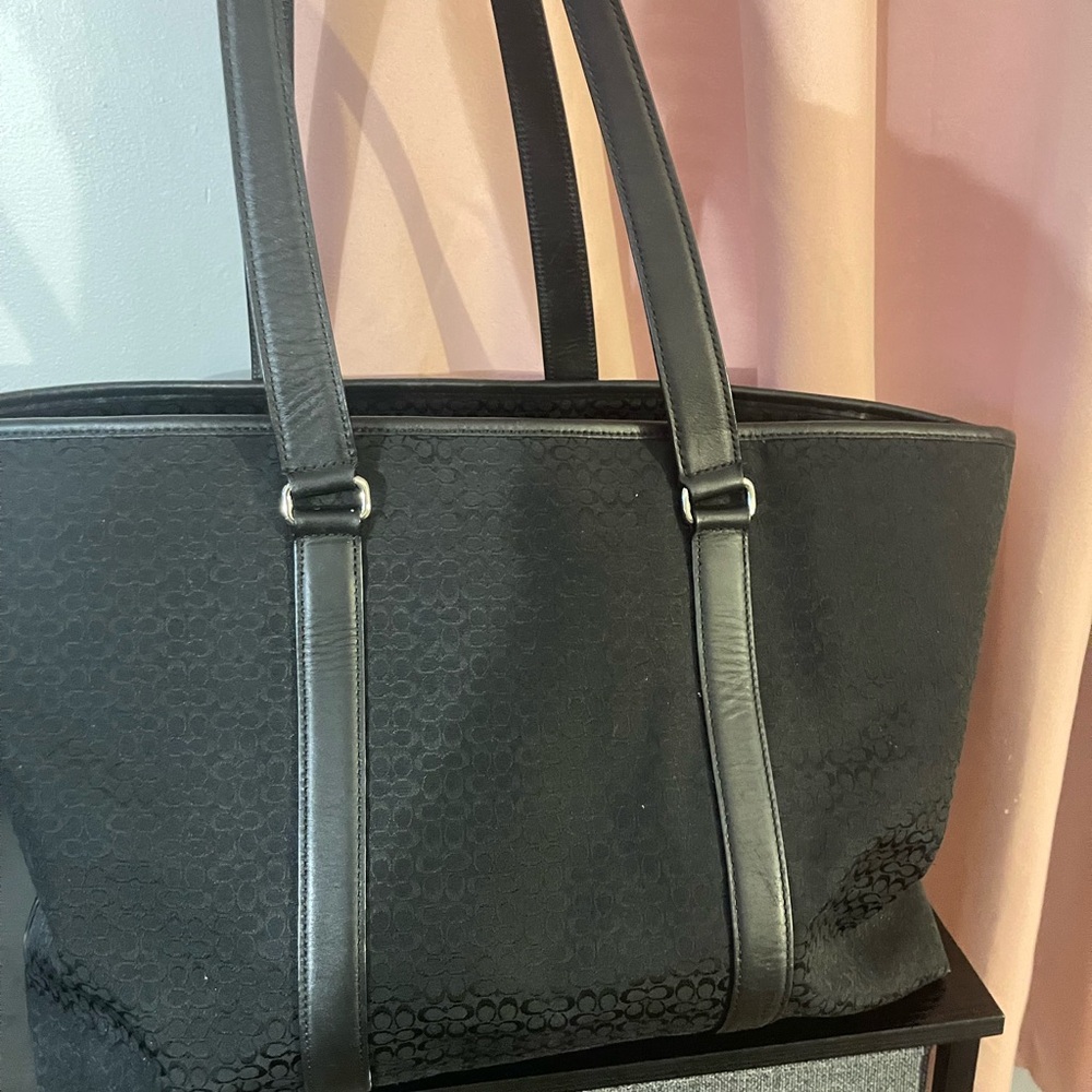 Coach Black Monogram Jacquard Logo Mini Signature tote,  smoke free very clean. - Picture 3 of 10